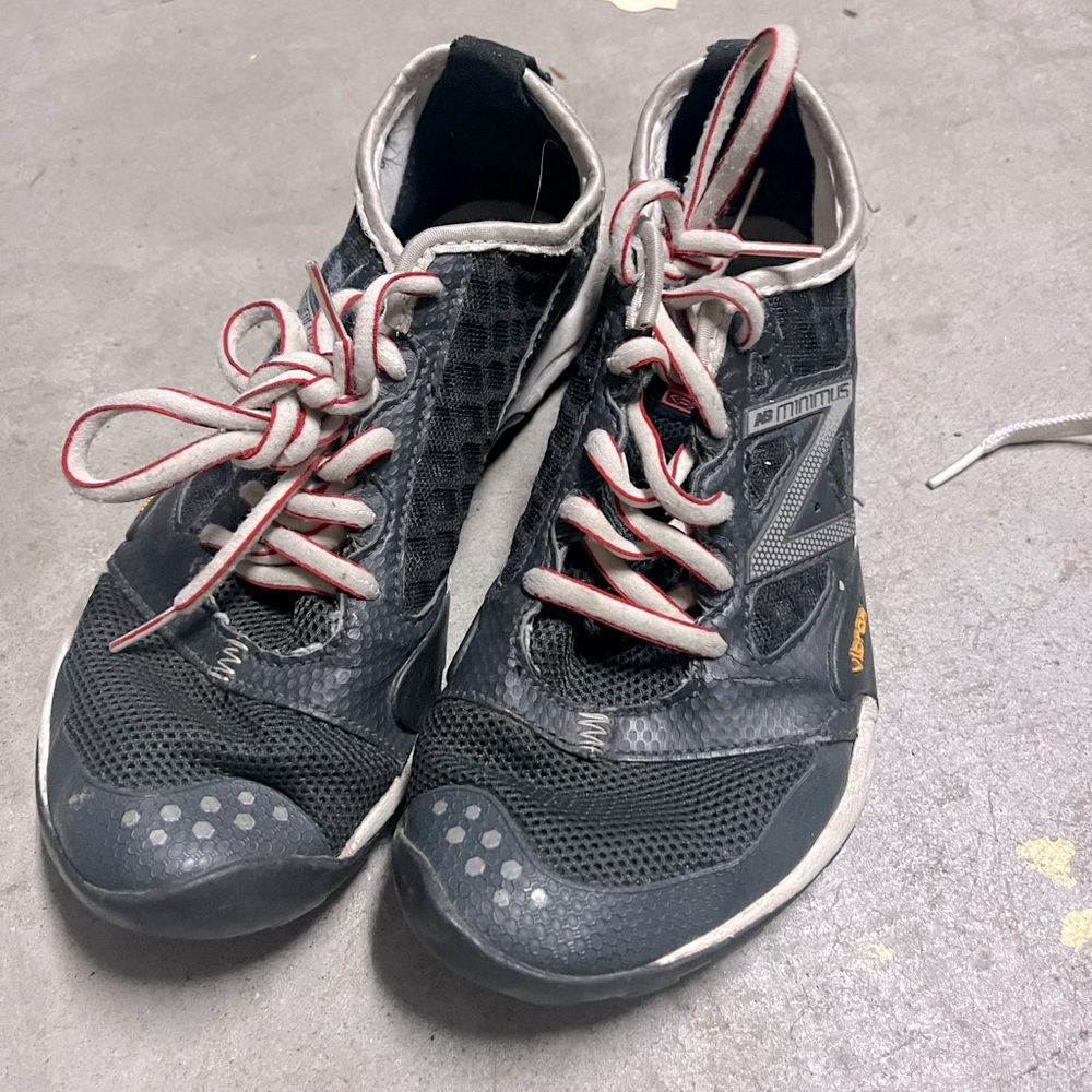 Woman’s New Balance | Minimus | Vibram Sole 🌵8